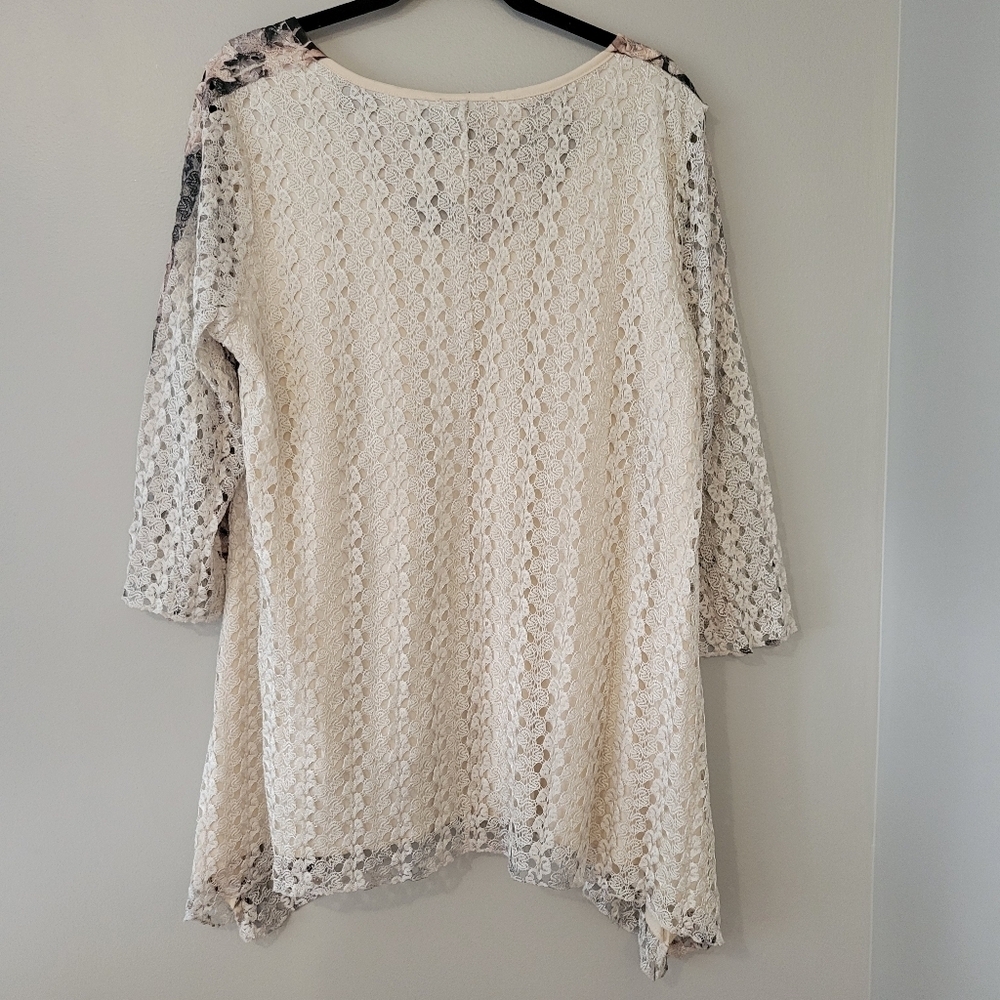 Brittany Black Plus Size Vintage Cream Floral Drapey Lace Lined Top. Y2k Size 1X - Picture 3 of 9